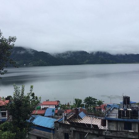 Sweet Dreams Hotel Pokhara Bagian luar foto